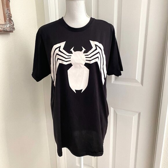 Mad Engine Marvel Spiderman Black Tee 100% Polyester Men's Size Large 42-44 - Picture 1 of 6